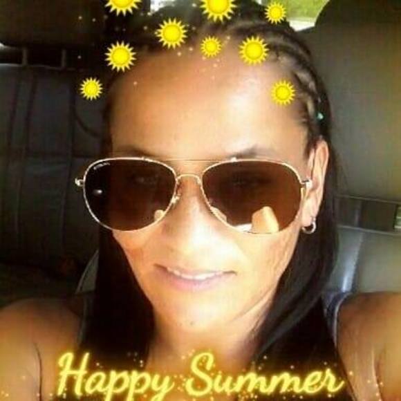 Meet your Posher, Cora - Picture 1 of 1